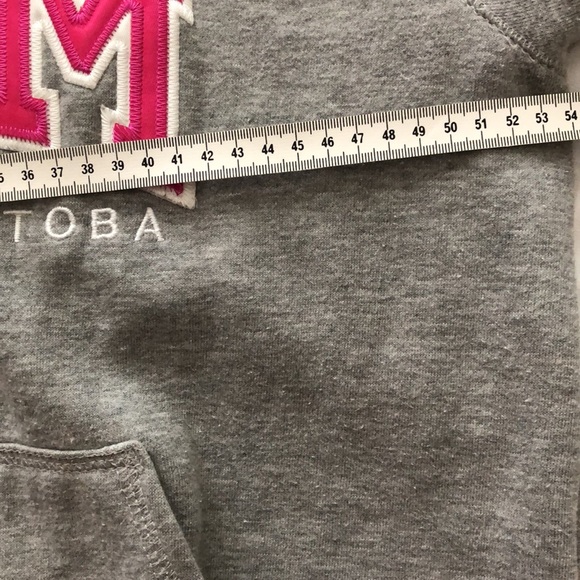 University of Manitoba Zip-Up Hoodie - Picture 11 of 15